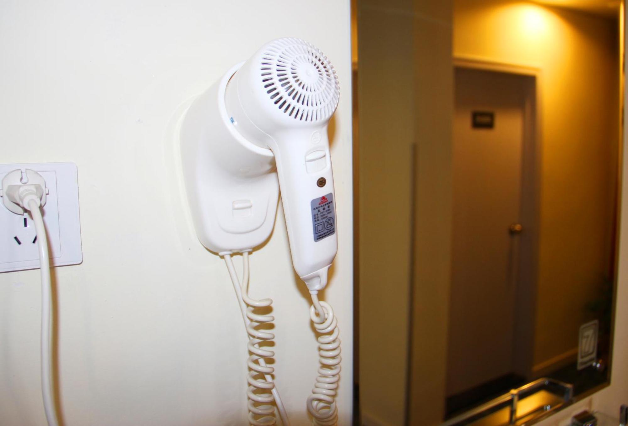 Iu Hotel Guangzhou Jingxi Nanfang Hospital Station Exterior photo